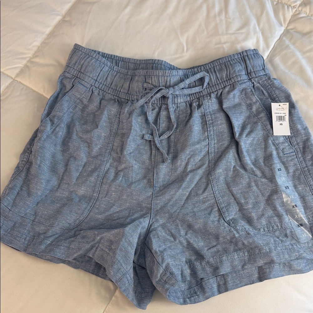 GAP Women's Light Blue Cargo Shorts